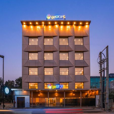 Хостел Gostops Gurugram Ґурґаон Екстер'єр фото